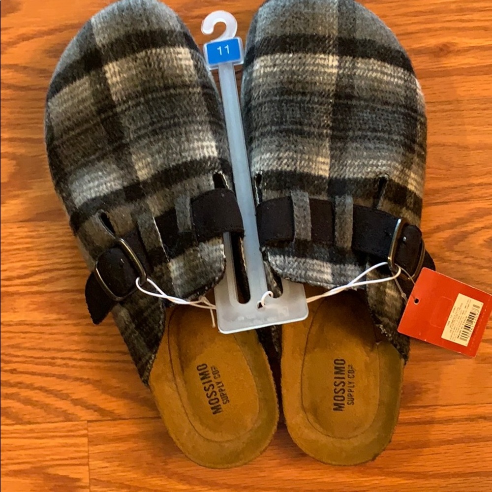 black/grey flannel clogs